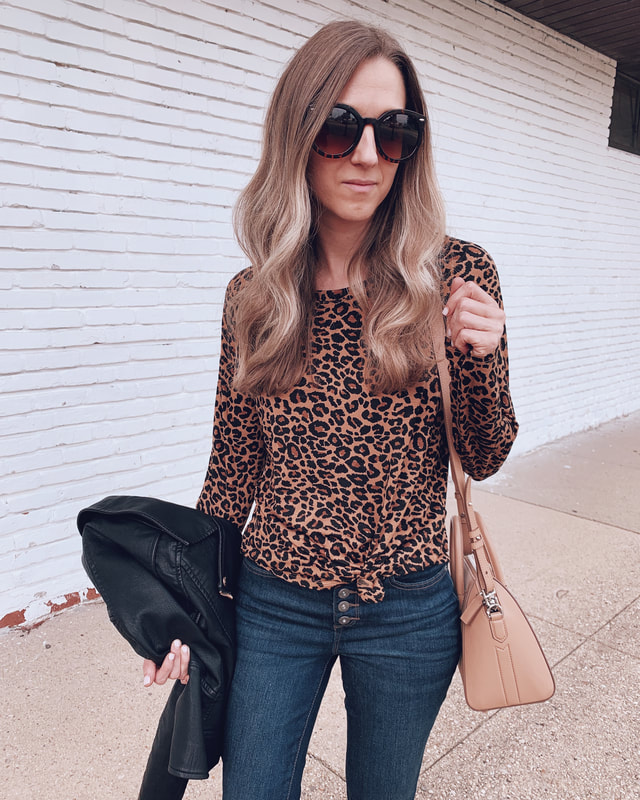 work wear teacher jeans outfit back to school leopard top