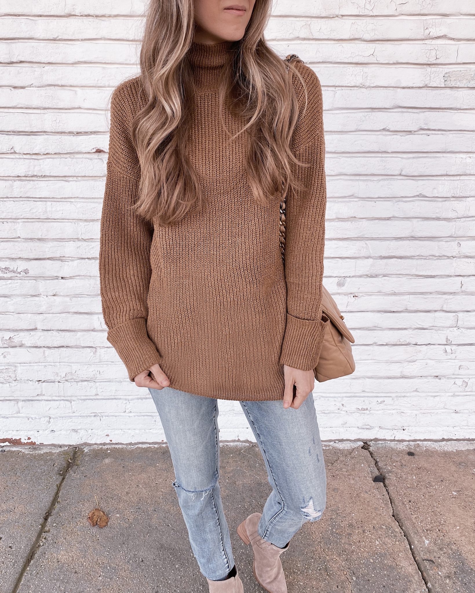 Three Thanksgiving Outfits & How to Wear Them - Sunsets and Stilettos